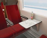 Noch ist die Farbgebung der neuen Züge für den Voralpen-Express nicht klar – die Bilder zeigen ein mögliches Design. Sowohl in der ersten als auch in der zweiten Klasse werden Panoramafenster eingebaut. Zudem stehen ein Heiss- und ein Kaltgetränkeautomat zur Verfügung. (Bild: Visualisierungen: pd)
