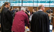 Im Fokus der Medien: Daniel M. im Oberlandesgericht in Frankfurt. (Bild: Andreas Arnold/DPA Pool (18. Oktober 2017))