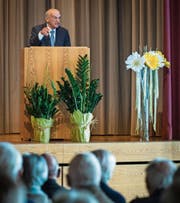 Alt Bundesrat Hans-Rudolf Merz während seiner Festrede zum Thema «Alles ist relativ». (Bild: Reto Martin)