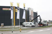 In dieses Gebäude beim Einkaufszentrum Breite wollte Subway einziehen. (Bild: Arcangelo Balsamo)