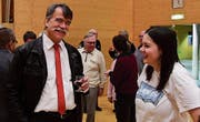 Märstettens Gemeindepräsident Jürg Schumacher begrüsst die Neuzuzüger am Neujahrsapéro in der Weitsicht. (Bild: Werner Lenzin)