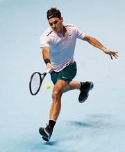 Roger Federer gelingt ein Arbeitssieg, der jedoch glanzlos ausfällt. (Bild: Kirsty Wigglesworth/AP)
