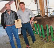 Hansueli Schuler (links) und Magnus Kurath haben gut lachen – sie wurden als Holstein-Züchter des Jahres auserkoren. (Bild: Heidy Beyeler)
