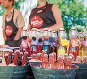 Marktstände an schönster Lage (Bild: Thi My Lien Nguyen)