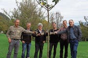 Paul Federer, Thomas Heierli (IG Appenzeller Obst), Ivo Bischofberger, Markus Reutimann (Jury), Fredi Klee (Präsident IG), Hans Sonderegger (Brauerei Locher). (Bild: Martin Brunner)