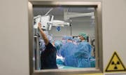 In welchem Spital sich Thurgauer auch immer behandeln lassen – der Kanton zahlt einen steigenden Anteil der Kosten. (Bild: Ralph Ribi)