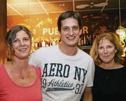 Gute Laune: Anita Wallimann, Santino Högger und Eveline Felber. (Bilder: tgplus.ch/Chris Marty)