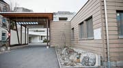 Zahlreiche Mitarbeitende aus Liechtenstein, die im Spital Grabs arbeiten, haben weniger Lohn auf ihrem Konto, weil sie neu in der Schweiz Quellensteuer zahlen müssen. (Bild: Olivia Hug)