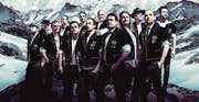 Die erfolgreiche Gruppe Heimweh: Ein Männerchor im Trachtenlook, kein Jodlerchor. (Bild: PD)