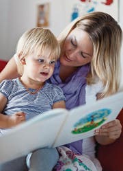 Die Kinderbetreuung ausserhalb der Familie ist teuer. Die St. Galler Regierung überlegt sich, den Steuerabzug für diese Kosten zu erhöhen. (Bild: Gaëtan Bally/KEY)
