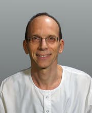 Robert Sieber, der neue Chefarzt der Zentralen Notfallaufnahme des Kantonsspitals St.Gallen, tritt seine neue Stelle am 1. März 2017 an. (Bild: pd)