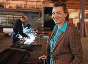 Diana Gutjahr sucht Fachkräfte für die Ernst Fischer AG. (Bild: Nana do Carmo)
