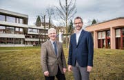 Schulpräsident Urs Blaser (links) und Prorektor Martin Annen nutzen die räumliche Nähe der PHSG zum OZ Buechenwald. (Bild: Urs Bucher)