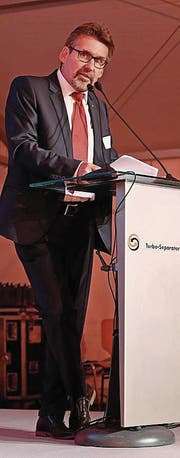 Inhaber und Geschäftsführer Ruedi Bannwart, Regierungsrat Marc Mächler und Gemeindepräsident Alois Gunzenreiner (von links) hielten Festansprachen. (Bilder: Serge Hediger)