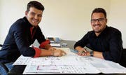 Perparim Bllaca (links) und Fabio Schlatter von der B+S Bau. (Bild: PD)