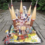 Die «Burg» hielt den hungrigen Mäulern nicht lange stand. (Bild: PD)