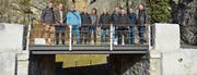 Stolz auf das Werk: Jörg Tanner, Beat Tinner, Heinz Lutz, Toni John, Harry Rupp, Franco Schlegel, Cornel Doswald, Urs Stähli, Stefan Bischof und Orlando Loretz. (Bilder: Martin Nauer)