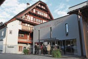Der Umbau der Liegenschaft in Neu St. Johann brachte die Aktiengesellschaft in finanzielle Schieflage. (Bilder: Sabine Schmid)