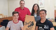 Team des Jahres Artho/Bischofberger (vorne) sowie Präsident Gregor Schnellmann und Ramona Forchini (hinten von links). (Bild: pd)
