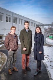 Vorstandsmitglieder der Jungen FDP Kanton St.Gallen: Jan Bauer, Noah Menzi und Vanessa Brühwiler. (Bild: Urs Bucher)