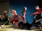 Die Tanzgruppe der Flamenco-Abteilung nimmt das Publikum mit auf eine Reise in den Süden. (Bild: PD)