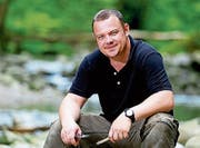 Der Outdoor-Spezialist Felix Immler gibt Kurse im Umgang mit Sackmessern. Am 10. Februar kommt er nach Rorschach. (Bild: PD)
