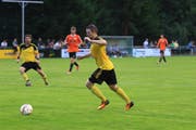 Lucas Eberle schnürt seine Fussballschuhe nur noch bis im Sommer für Sevelen. (Bild: Robert Kucera)