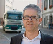 Thomas Kieliger arbeitet daran, den Schwerverkehr vom Frauenfelder Rathausplatz wegzubringen. (Bild: Thomas Wunderlin)
