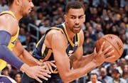 Für Thabo Sefolosha wird es mit Utah schwierig. (Bild: Andrew D. Bernstein/Getty (Los Angeles, 10. Oktober 2017))