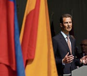 Erbprinz Alois von und zu Liechtenstein spricht am gestrigen Staatsfeiertag in Vaduz. (Bild: Gian Ehrenzeller/Keystone)