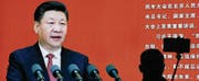 Vor der Sitzung der Parteiführung eröffnet Parteichef XI Jinping in Peking eine Ausstellung zu Ehren des Langen Marschs der Partei unter Mao Tse-tung. (Bild: Andy Wong/AP)