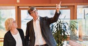 Elisabeth Stickl, Leiterin Sonderschulheim des Ekkharthofs, und Institutionsleiter Jürg Bregenzer. (Bild: Donato Caspari)