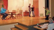 Der Dramatische Verein Oberegg führt das Stück «Die drei Dorfheiligen» auf. Premiere ist Anfang Januar. (Bild: PD)