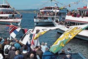 Mit dem Flottenstern geht traditionell die Schifffahrtssaison los. (Bild: Ernst Hunkeler)
