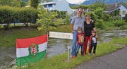 Diese Familie aus Ungarn hat, wie die vor fünf Jahren gepflanzte ungarische Eiche, in Buchs Wurzeln geschlagen.