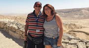 Annamarie Engler-Jakober hat in Israel Freundschaften geschlossen, hier zum Beispiel ihr Bekannter Freddy Ungar. (Bilder: Annamarie Engler/PD)