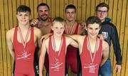 Dominik Laritz, Janis Steiger, Quintus Zogg (vorne von links) sowie Andrii Vishar, Flavio Freuler und Andreas Vetsch (hinten von links) vertraten den RCOG an den Schweizer Meisterschaften erfolgreich. (Bilder: PD)