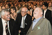 Unterhalten sich gut: SVP-Nationalrat Hansjörg Walter, Kreuzlingens Stadtpräsident Andreas Netzle und CVP-Nationalrat Christian Lohr. (Bild: Donato Caspari (Donato Caspari))