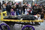 Zum 174. Mal wird am Mittwoch in Herisau Gidio Hosenstoss zu Grabe getragen. (Bild: Karin Erni)