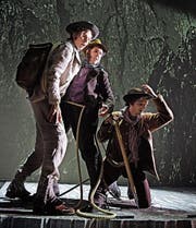 Oedo Kuipers, Martin Kiuntke und Nicolo Soller als Matterhorn-Bezwinger im Musical «Matterhorn». (Bild: Andreas J. Etter)