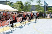 Showauftritte von Kunstrad und Radball umrahmten den Tag der offenen Tür vom Radfahrer-Verein Sirnach. (Bild: Christoph Heer)