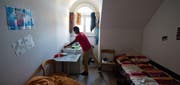 Unbegleitete minderjährige Asylsuchende werden inzwischen in den meisten Kantonen separat untergebracht. (Bild: Dominik Wunderli (Emmenbrücke, 28. Oktober 2015))