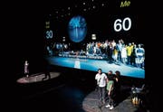 Szene aus «Prometheus in Athen», eine Performance mit 103 Stadtbewohnerinnen und -bewohnern von «Rimini-Protokoll». (Bild: PD)