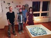 Die Künstler und der Kurator: Kaspar Schumacher, Matthias Schneeberger, Jörg Hubmann und Anna Altmeier. (Bild: Ivan Spiess)
