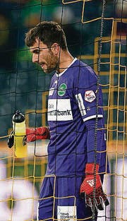 FCSG-Torhüter Daniel Lopar im Einsatz. (Bild: ky/Peter Klaunzer)