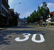 Mit der 30er-Zone gilt auf dem Ebnet ab jetzt Rechtsvortritt. (Bild: pk)