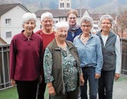 Ehemaliger und neuer Vorstand des Frauenvereins. (Bild: PD)