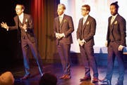 Die vier Männer vom A-Capella-Ensemble à la Quart servierten mit ihren passenden Stimmen an der Hauptversammlung im Fabriggli Lieder mit zum Teil provokativen und sarkastischen Texten und wurden dafür mit Beifallsstürmen aus dem Publikum belohnt. (Bild: Heidy Beyeler)