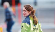 Notfallärztin Salomé Schiesser ist bei jedem Einsatz seriös vorbereitet. (Bild: Roland P. Poschung)