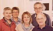Das fast komplette Wöschhüsli-Team: Mike Albrow, Vreni Fiederle, Jacqueline Bär, Gilg Stüssi und Niklaus Winterhalter. (Bild: Therese Schurter)